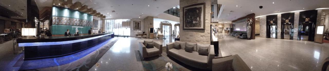 The Four Wings Hotel Банкок Екстериор снимка